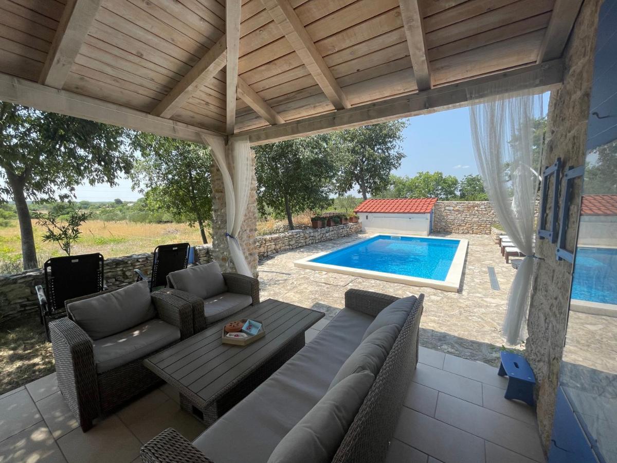 Holiday Home Toma Puljane Exterior photo
