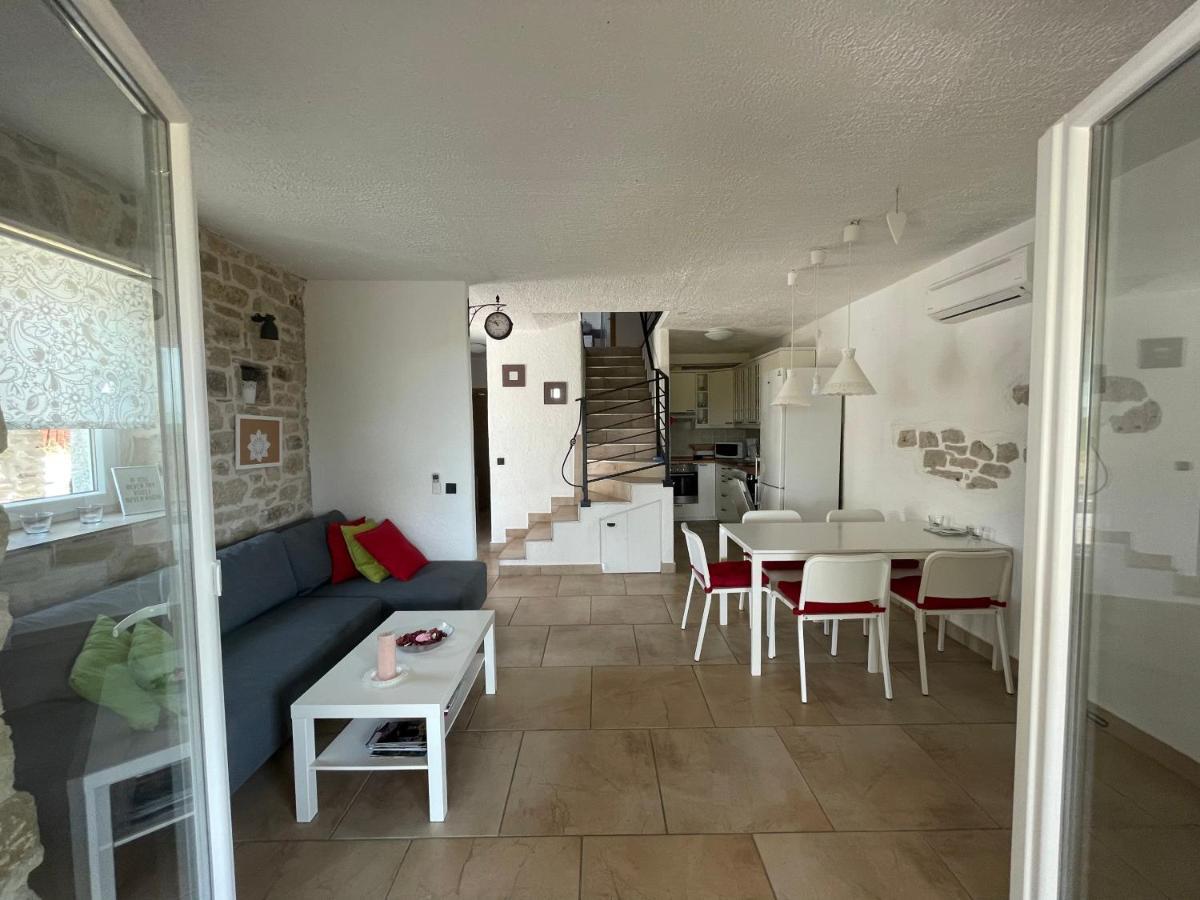 Holiday Home Toma Puljane Exterior photo