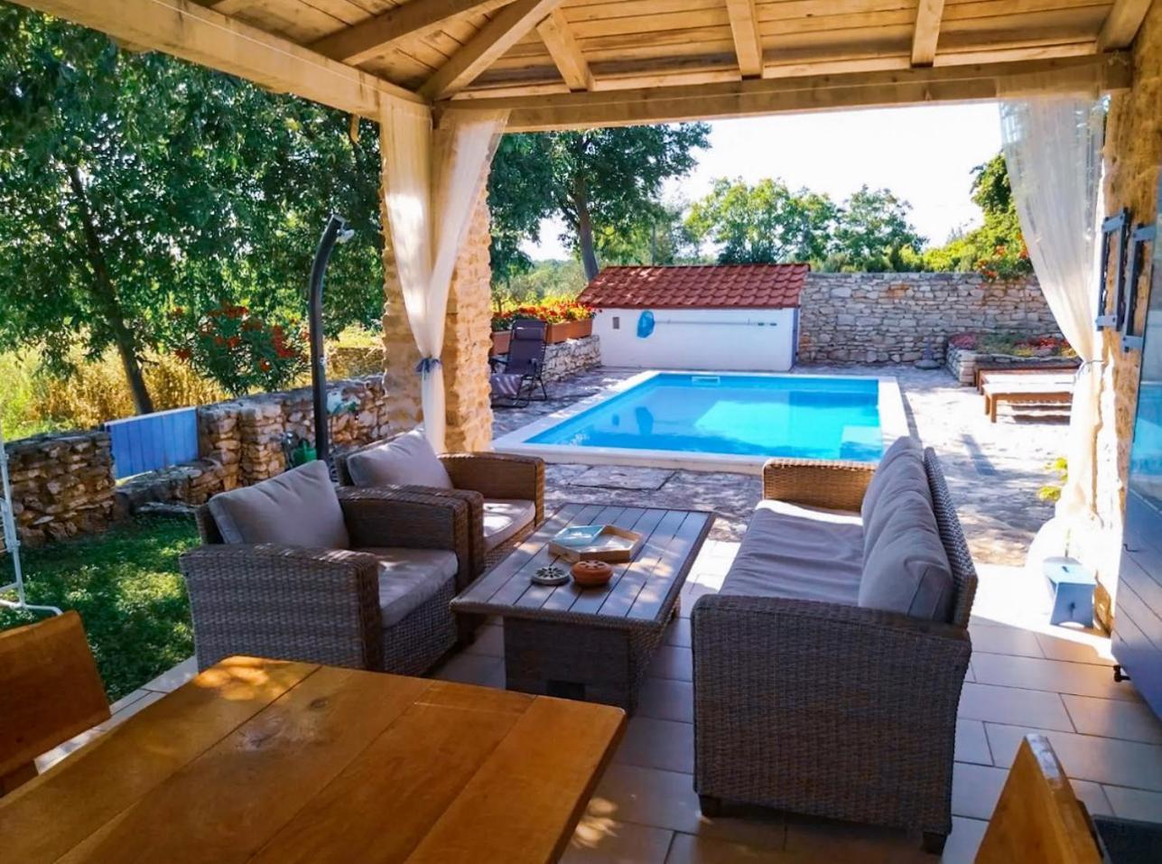 Holiday Home Toma Puljane Exterior photo