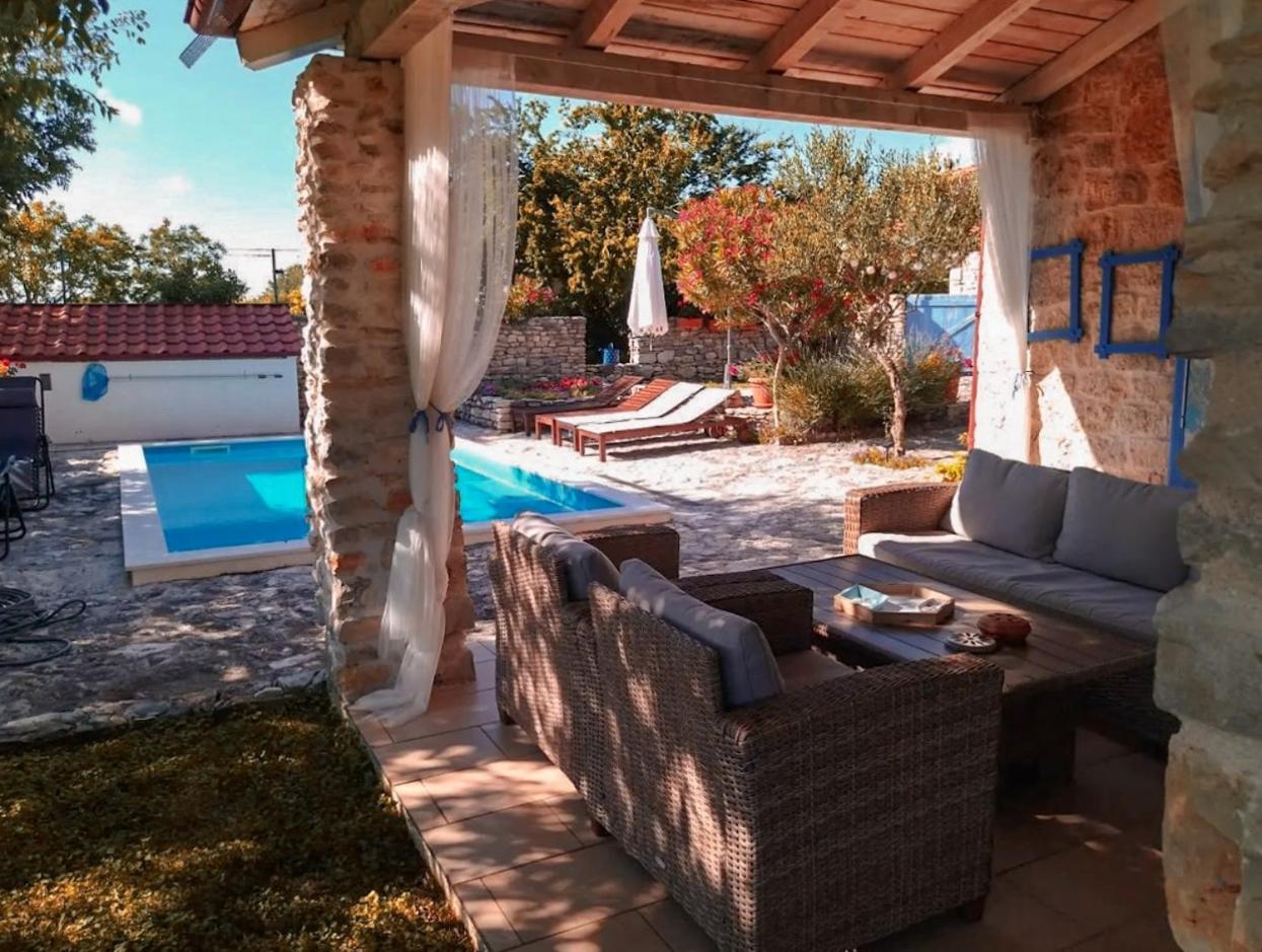 Holiday Home Toma Puljane Exterior photo